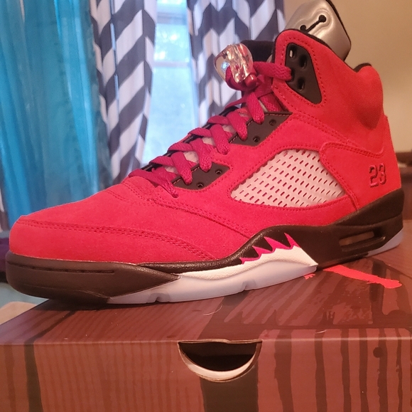 Jordan 5 Raging Bulls - Picture 2 of 2